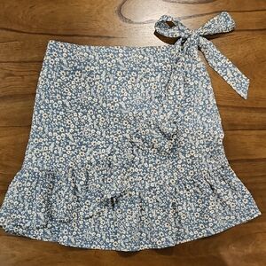 Final Touch Blue Floral Tie-Waist Ruffle Mini Wrap Skirt